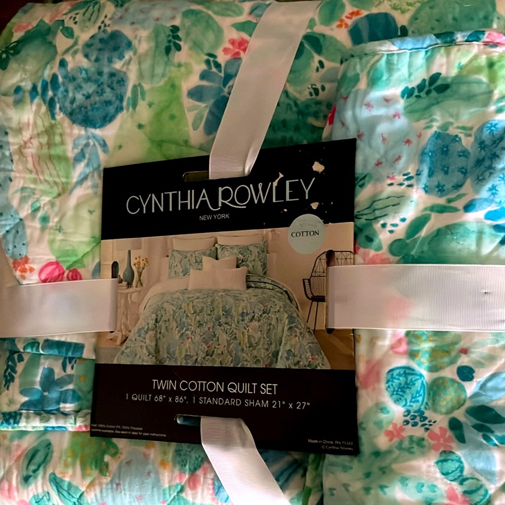 Designer Cynthia Rowley Twin Blue and Green Comforter Set